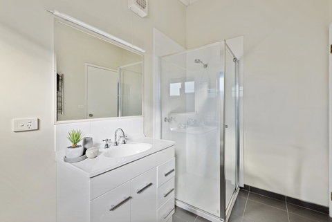 Beachside House - Accommodation Redcliffe 19