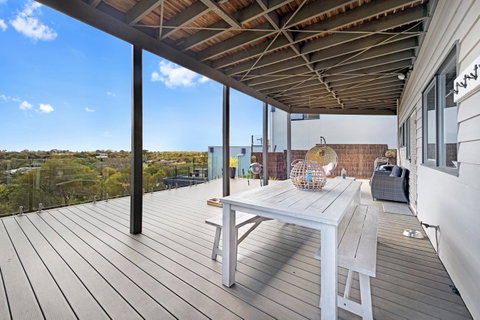 Beachside House - Accommodation Redcliffe 23