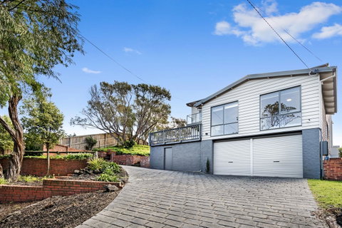 Beachside House - Accommodation Redcliffe 17