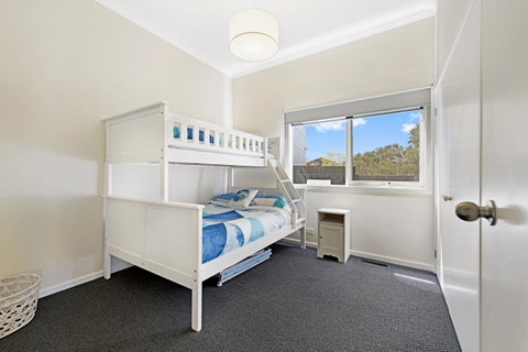 Beachside House - Accommodation Redcliffe 16