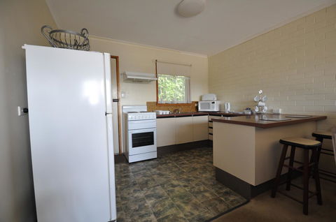 Ballymena Holiday Units - Accommodation Redcliffe 6