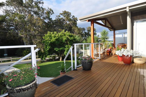 Ballymena Holiday Units - Accommodation Redcliffe 2