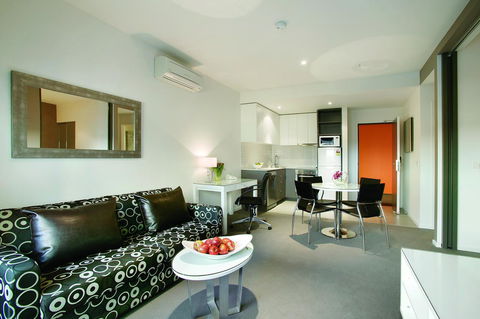 Punthill Oakleigh - Accommodation Redcliffe 3