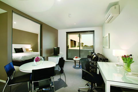 Punthill Oakleigh - Accommodation Redcliffe 0