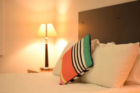 CROWN CENTRAL BUSINESS DISTRICT MOTEL - NO UNDER 18s - Accommodation Redcliffe 34