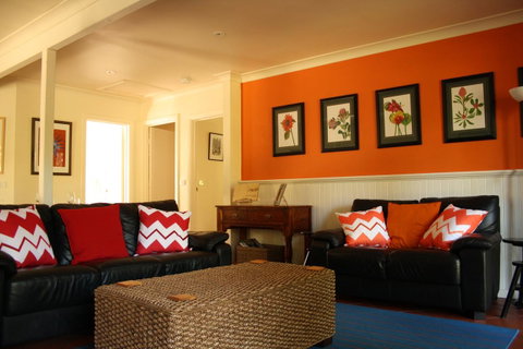 Merrimeet Cottages - Accommodation Redcliffe 11