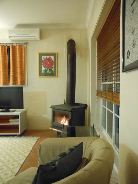 Merrimeet Cottages - Accommodation Redcliffe 25