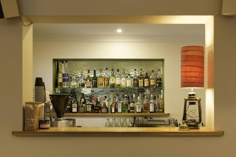 Athelstane House - Accommodation Redcliffe 37