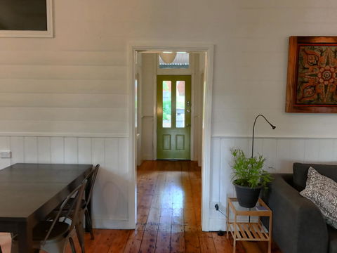 Cinta Cottage - Accommodation Redcliffe 9