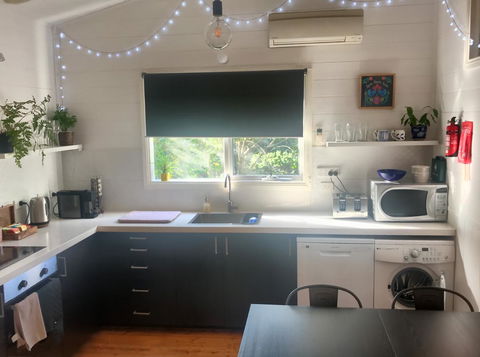 Cinta Cottage - Accommodation Redcliffe 4