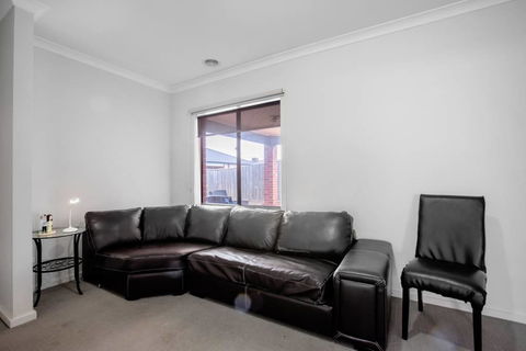 Holiday Rose - Accommodation Redcliffe 2
