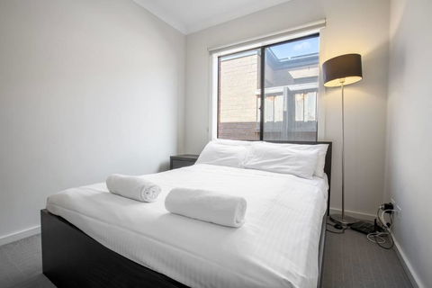 Holiday Rose - Accommodation Redcliffe 9