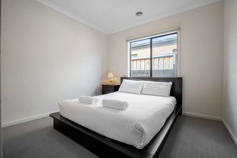 Holiday Rose - Accommodation Redcliffe 3