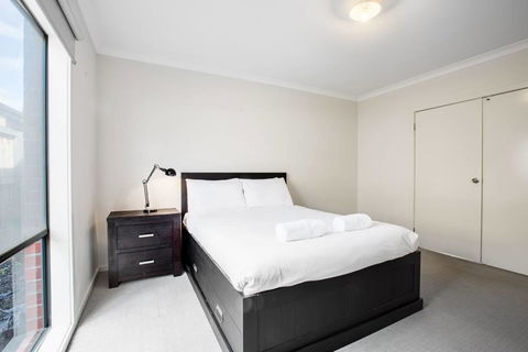 Holiday Rose - Accommodation Redcliffe 6