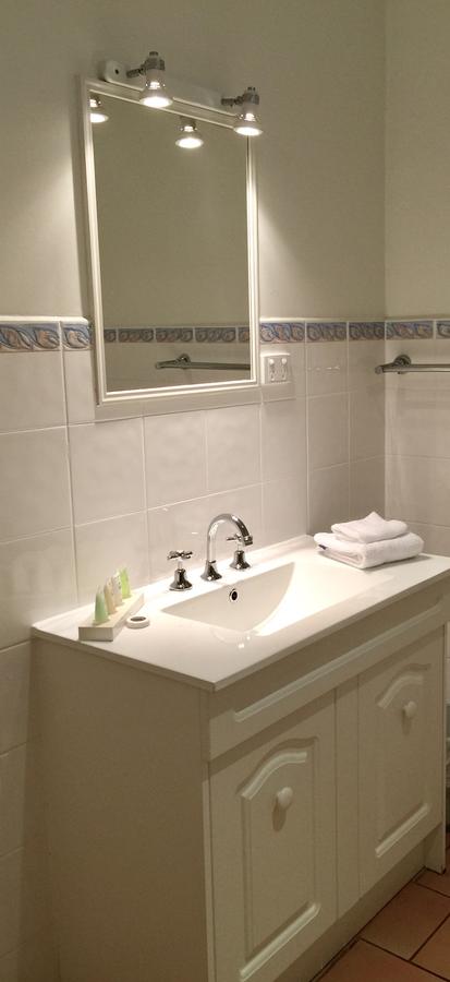 Sorrento Beach Motel - Accommodation Redcliffe 7