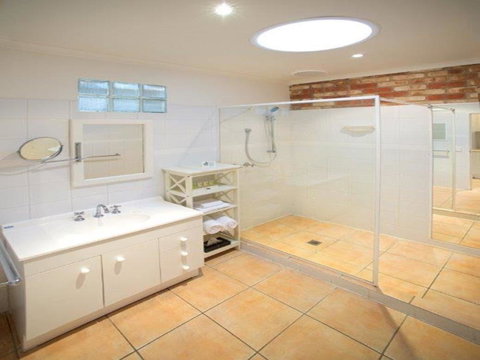 Sorrento Beach Motel - Accommodation Redcliffe 19