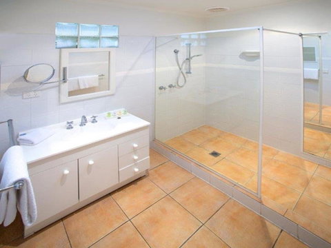 Sorrento Beach Motel - Accommodation Redcliffe 18