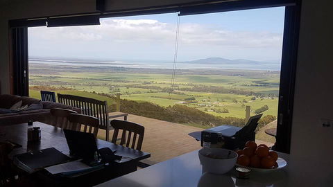 One Tree Hill Wilson Prom And Ocean Views - Accommodation Redcliffe 0