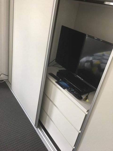 Marina Beach - Accommodation Redcliffe 11