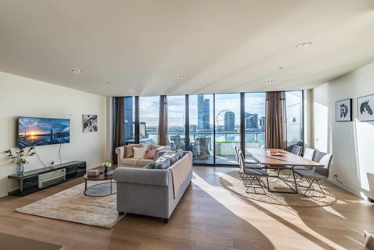 Docklands VIC Accommodation Redcliffe