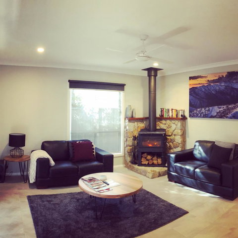 Luxury Abalina Cottages - Accommodation Redcliffe 15