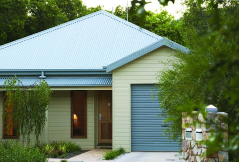 Luxury Abalina Cottages - Accommodation Redcliffe 2