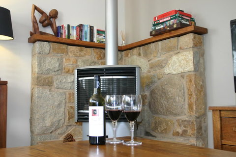 Luxury Abalina Cottages - Accommodation Redcliffe 16