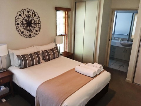 Luxury Abalina Cottages - Accommodation Redcliffe 31