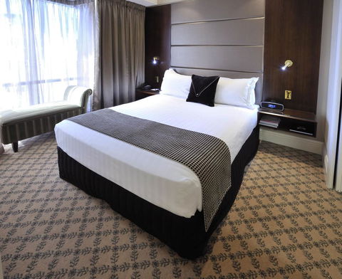 Stamford Plaza Melbourne - Accommodation Redcliffe 2