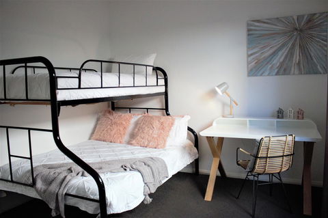 Tamara Temptation - Accommodation Redcliffe 14