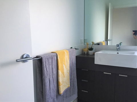 Tamara Temptation - Accommodation Redcliffe 11