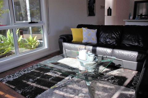 Tamara Temptation - Accommodation Redcliffe 4