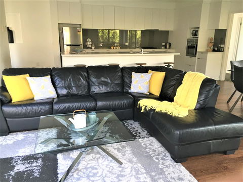 Tamara Temptation - Accommodation Redcliffe 1