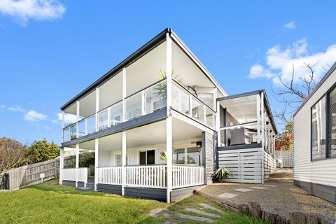 Peninsula Retreat - Accommodation Redcliffe 1
