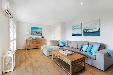 Peninsula Retreat - Accommodation Redcliffe 2