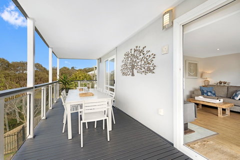 Peninsula Retreat - Accommodation Redcliffe 4