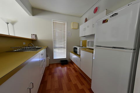 Executive Hideaway - Accommodation Redcliffe 37