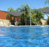 Executive Hideaway - Accommodation Redcliffe