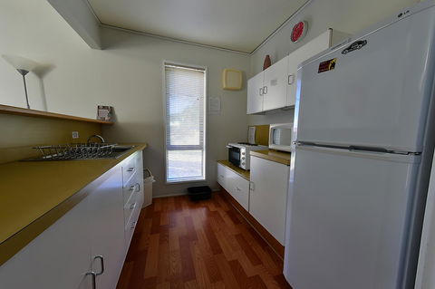 Executive Hideaway - Accommodation Redcliffe 36
