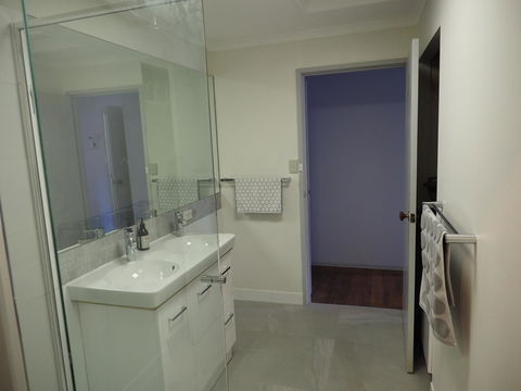 Port Relaxation - Accommodation Redcliffe 4