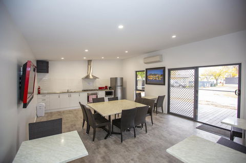 All Seasons Mildura Holiday Park - Accommodation Redcliffe 6