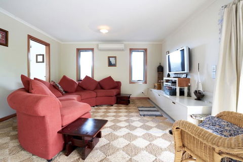 Beautiful, Cosy And Quiet - Accommodation Redcliffe 10