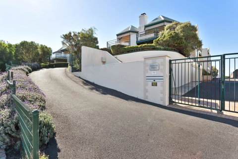 7 & 8 Monte Vista Sorrento - Accommodation Redcliffe 20