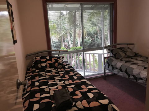 Eagle Bay Views - Accommodation Redcliffe 1
