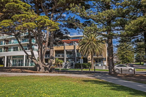 C-Scape Esplanade Cowes - Accommodation Redcliffe 4