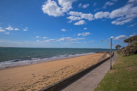 C-Scape Esplanade Cowes - Accommodation Redcliffe 21