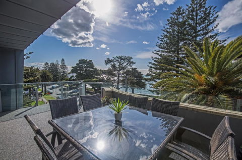 C-Scape Esplanade Cowes - Accommodation Redcliffe 1