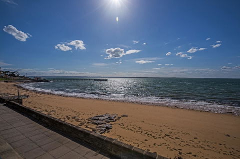 C-Scape Esplanade Cowes - Accommodation Redcliffe 22