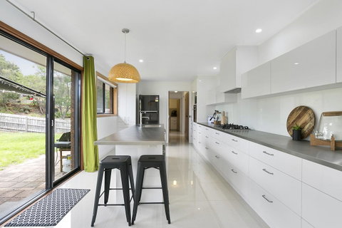 Fairhills - NEW LISTING, Beautifully Styled - Accommodation Redcliffe 0