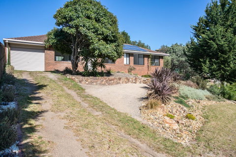 Fairhills - NEW LISTING, Beautifully Styled - Accommodation Redcliffe 9
